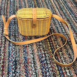 Universal Threads Basket Crossbody Purse